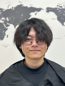 東條先生の顔写真